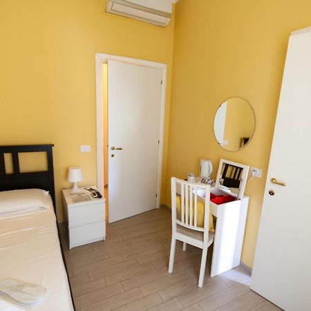 Magna Cura Bed & Breakfast โรม ภายนอก รูปภาพ