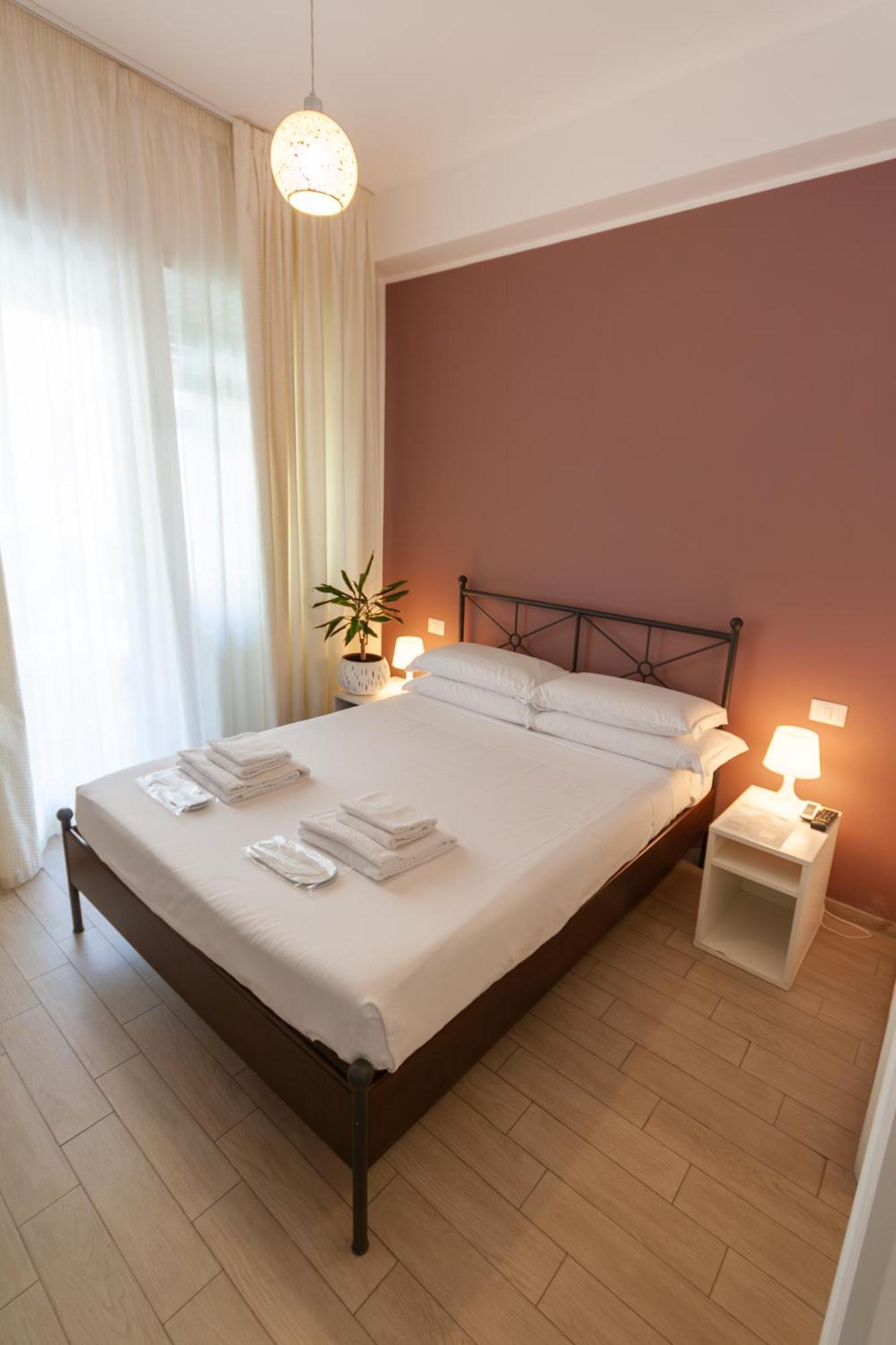 Magna Cura Bed & Breakfast โรม ภายนอก รูปภาพ